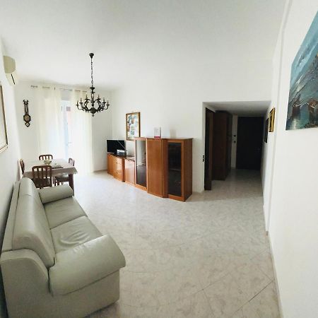 Grazioso Bilocale A 100 Mt Dalla Metropolitana Sesto San Giovanni Bagian luar foto