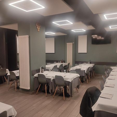 Grazioso Bilocale A 100 Mt Dalla Metropolitana Sesto San Giovanni Bagian luar foto