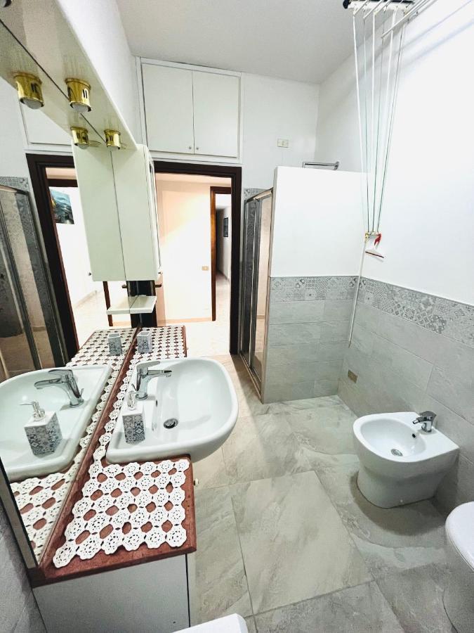 Grazioso Bilocale A 100 Mt Dalla Metropolitana Sesto San Giovanni Bagian luar foto